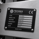 Zwart aluminium typeplaatje laten graveren