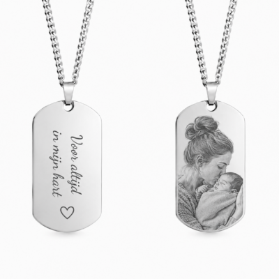 Zilverkleurige dog tag ketting met tekstgravure en fotogravure